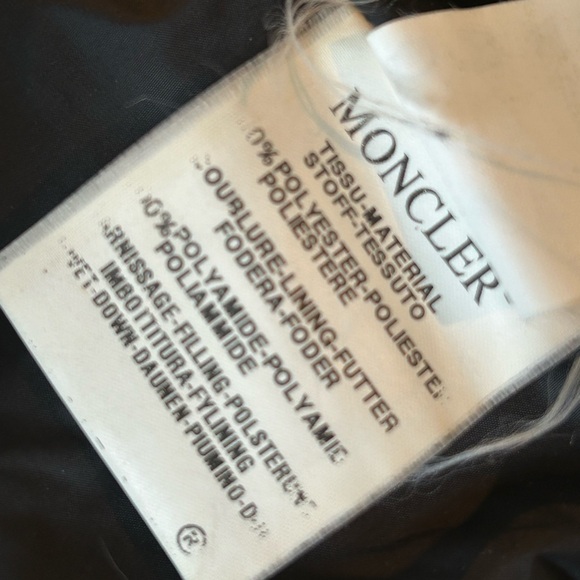 Moncler Black Quilted Puffer Jacket - Size 1 - Picture 13 of 14